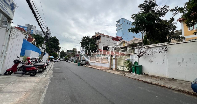 Villa For Rent- Daun Penh