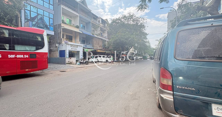 House For Rent or Sale Sangkat Phsar Dermkor Khan Toul Kork