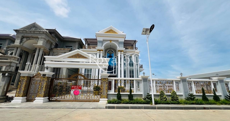 House For  rent/ sale Chraoy Chongvar