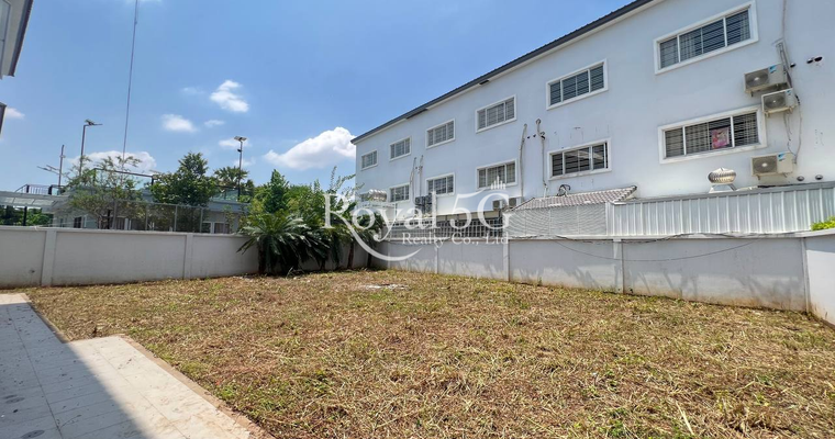 Queen villa for rent borey varina sensok