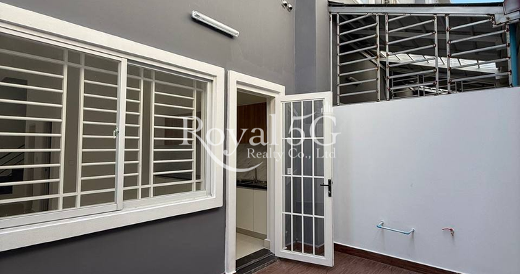 House For Sale or Rent at Borey The Flora