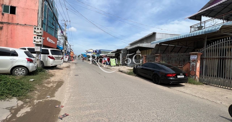 House for sale at chorm chao 2