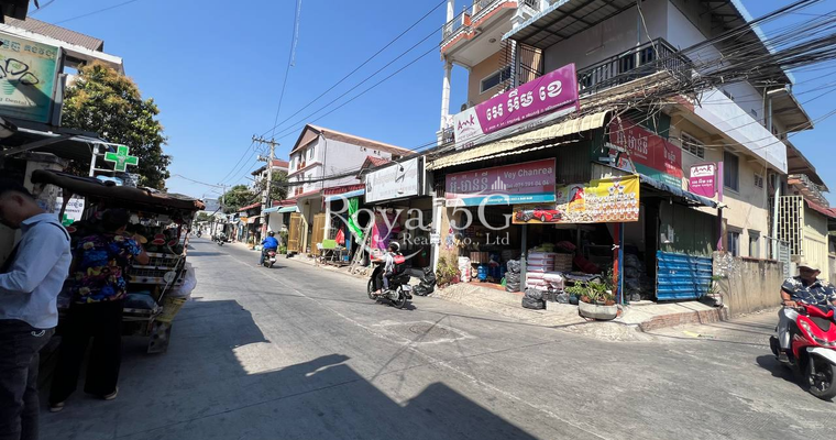 Land and house for rent at boueng tumpun