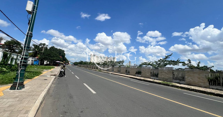 ដីសម្រាប់លក់-ជ្រោយចង្វារ