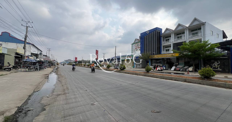 Warehouse For​ Rent at dangkor 50m street