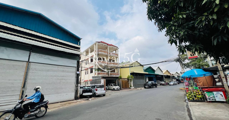 ឃ្លាំងសម្រាប់ ជួល