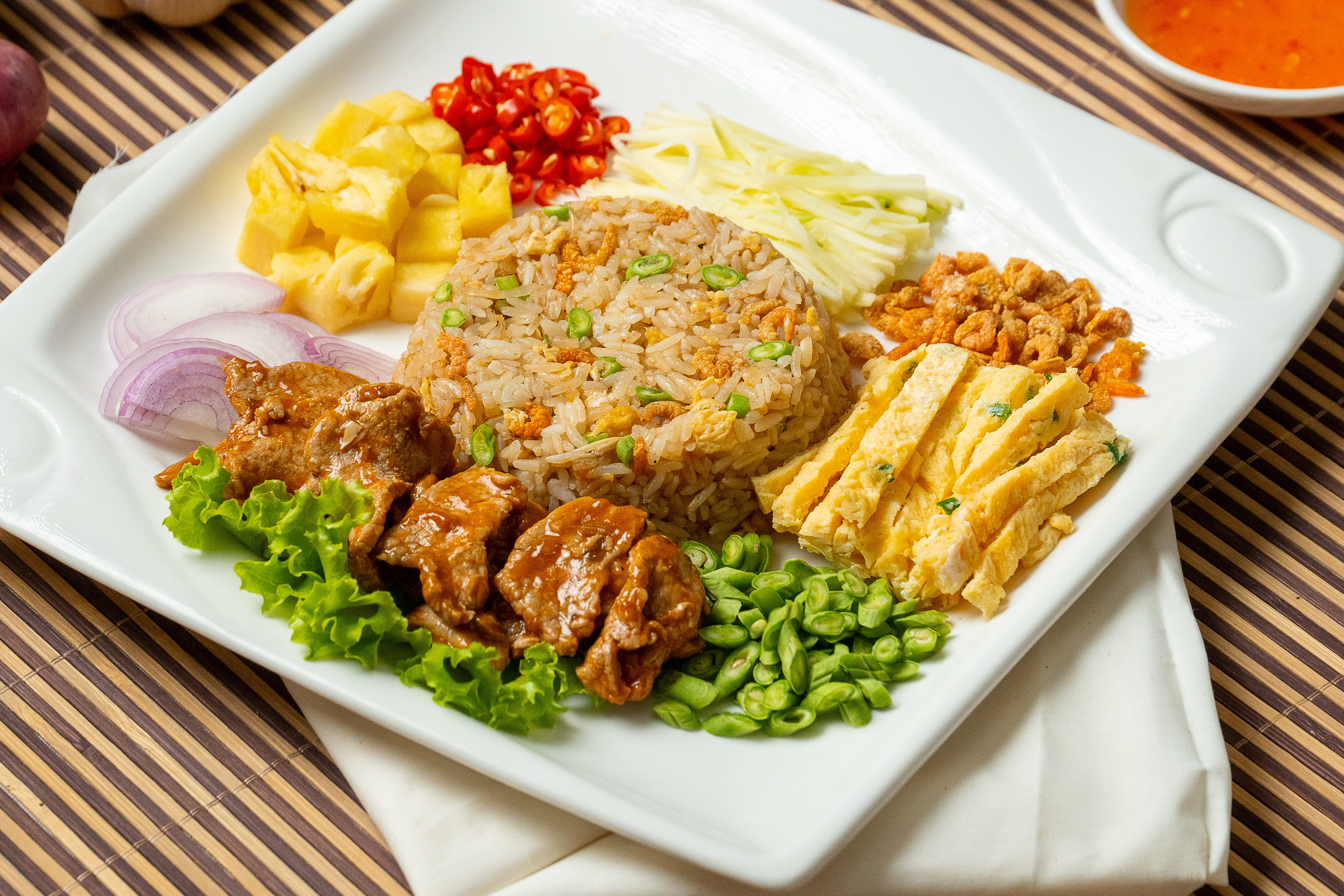 FRIED RICE WITH SHRIMP PASTE