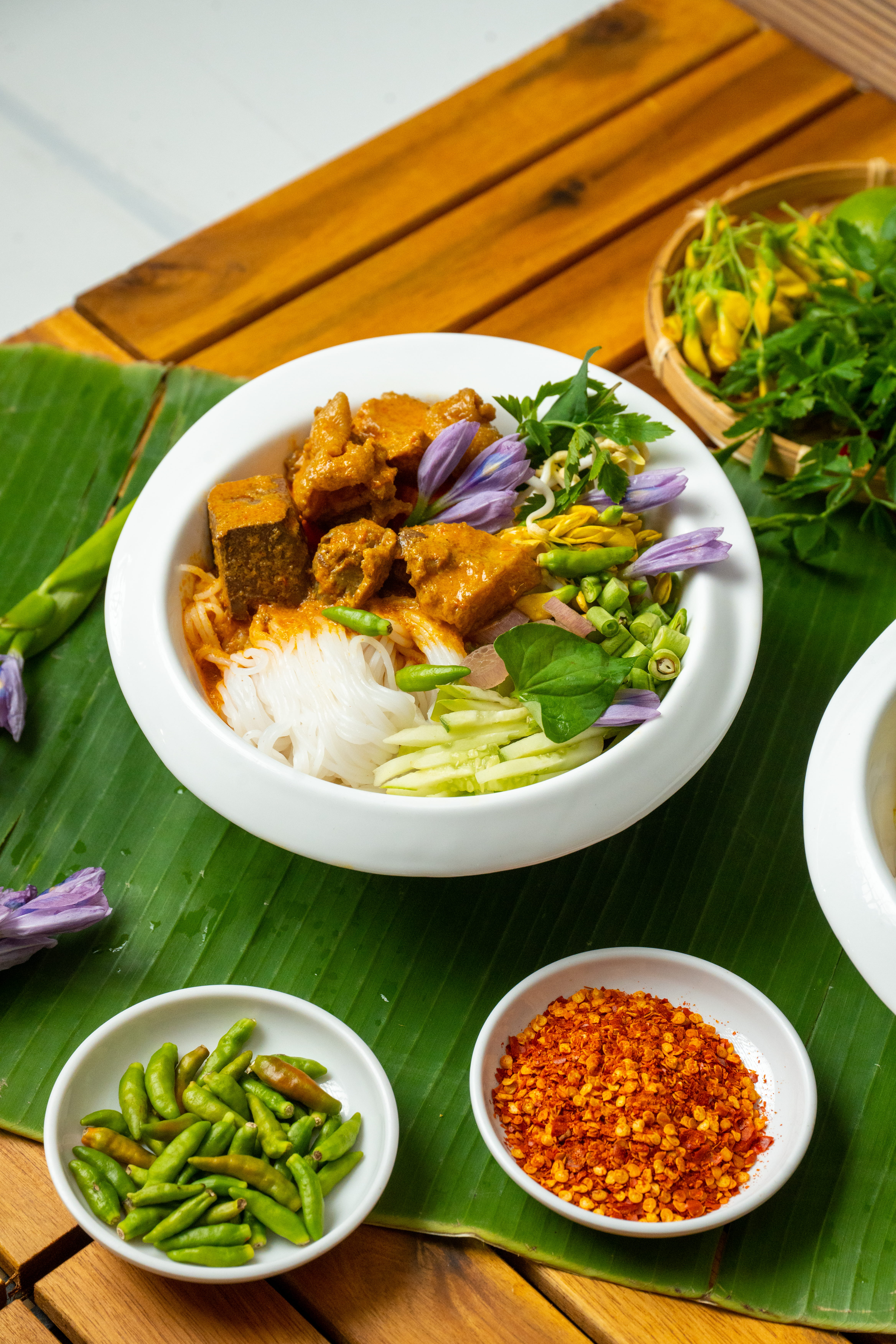 CHICKEN CURRY KHMER NOODLES